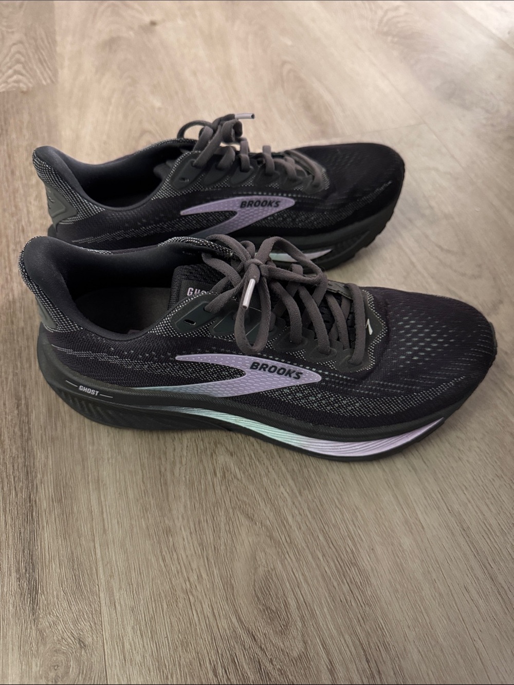 Brooks Women’s Ghost 17 Size 8